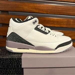 Air Jordan 3 Retro ‘Cement Grey’ White Sneakers **Sz 10**